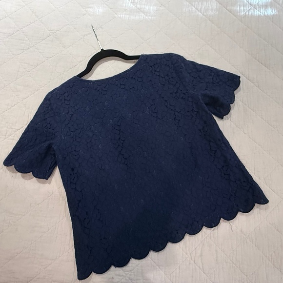 Madewell Navy Blue Lace Short Sleeve Blouse Top Scalloped Hem Size Small - Picture 3 of 16
